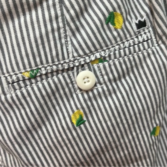 ☀️2/$25 Crown & Ivy shorts w/ lemon embroidered - Picture 6 of 7